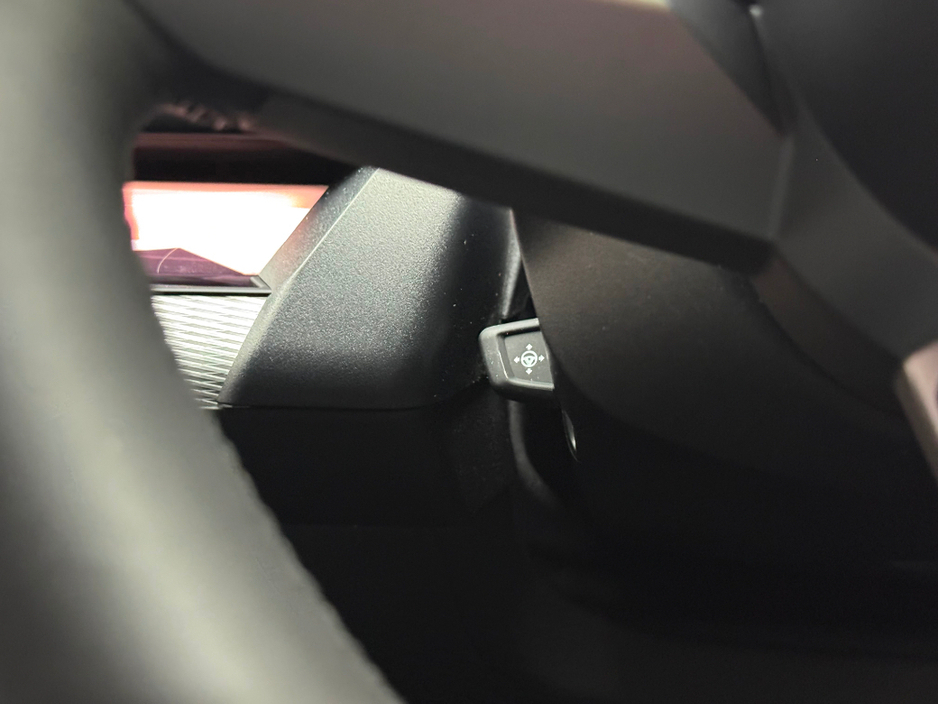 2025 BMW 5 Series 530E M SPORT €71,990