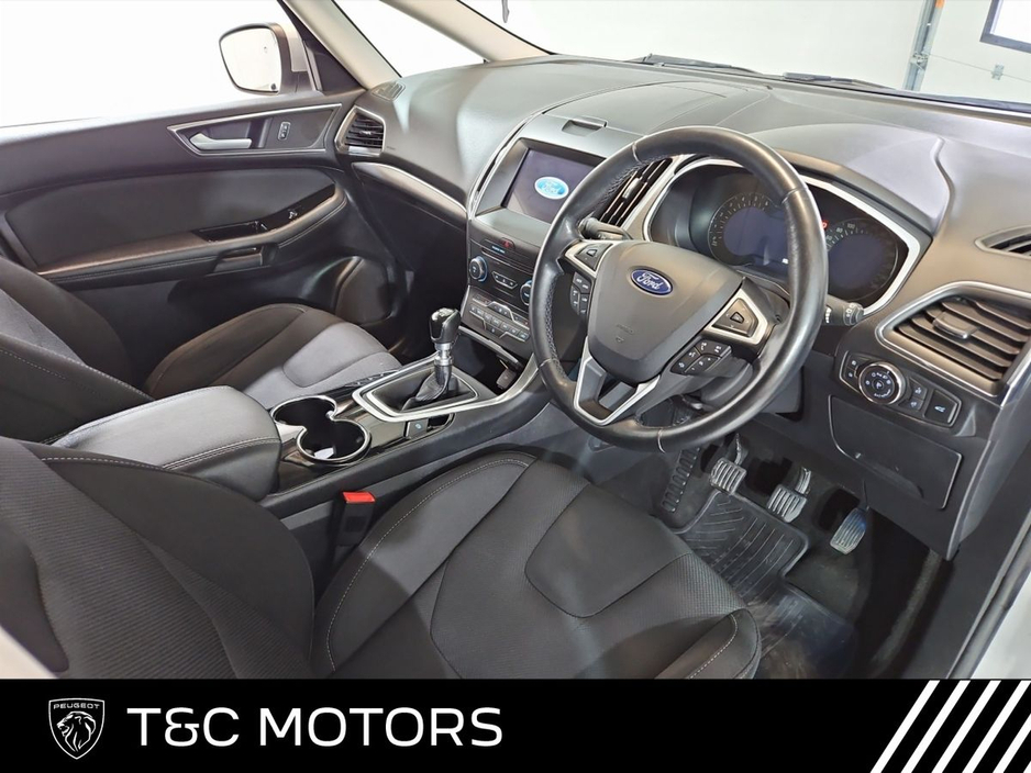 2020 Ford S-Max 7 Seater - TITANIUM 2.0 TD 150BHP - Apple Car Play & Android Auto €26,995