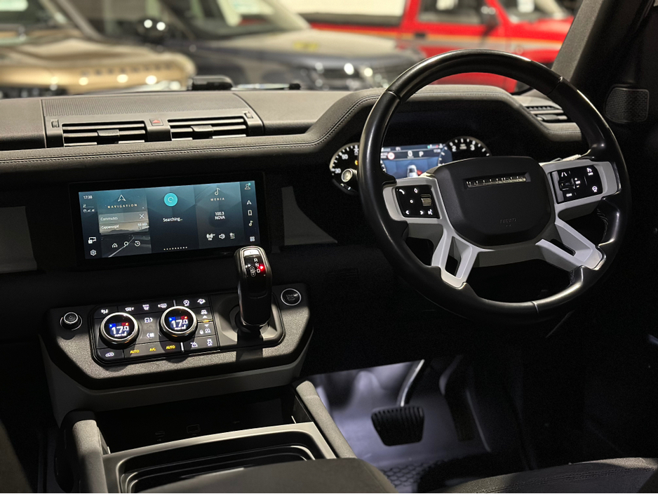 2022 Land Rover Defender D110 3.0 TURBO DIESEL COMMERCIAL €49,950