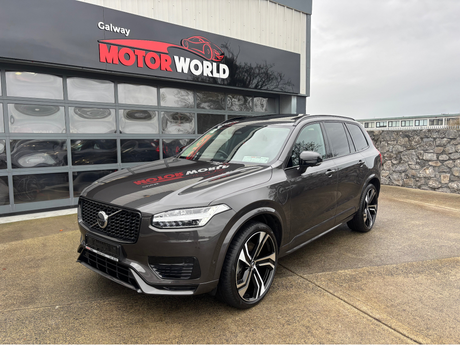 2023 Volvo XC90 RECHARGE T8 ULTIMATE DARK AWD €67,900
