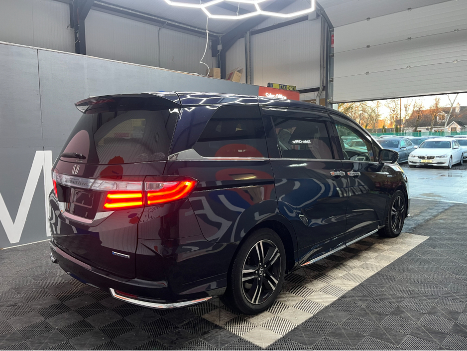 2017 Honda Odyssey €21950 2017 HONDA ODYSSEY HYBRID 7 SEATER AUTOMATIC ABSOLUTE SENSING  2.0 AUTOMATIC / CRUISE CONTROL / REVERSE CAMERA / AUTOMATIC DOORS €21,950