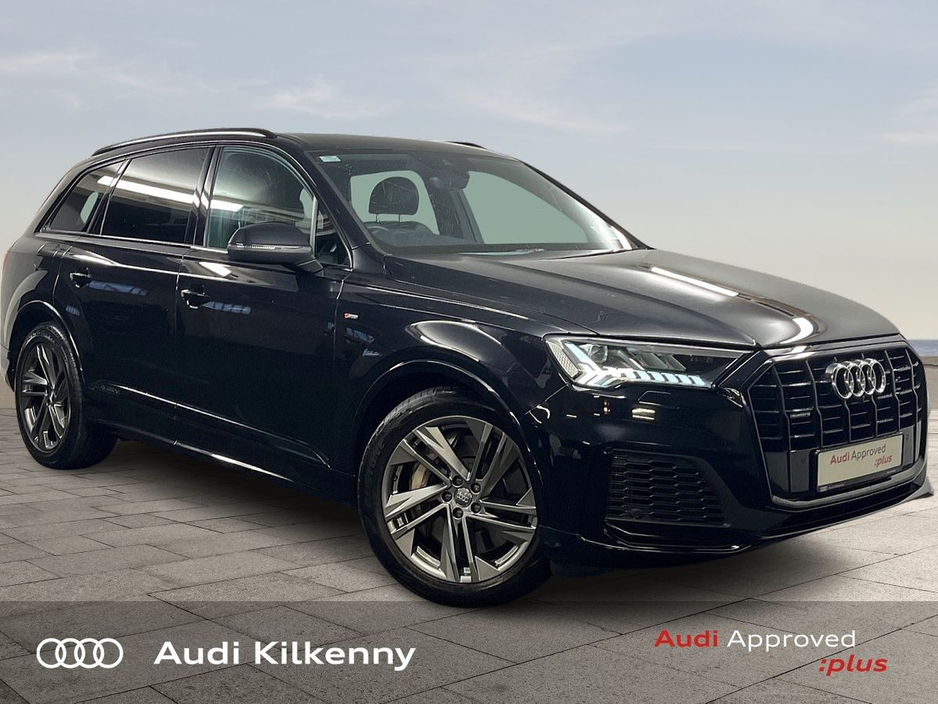 2021 Audi Q7 55 TFSI e S Line Black Edition - 381 bhp €53,900