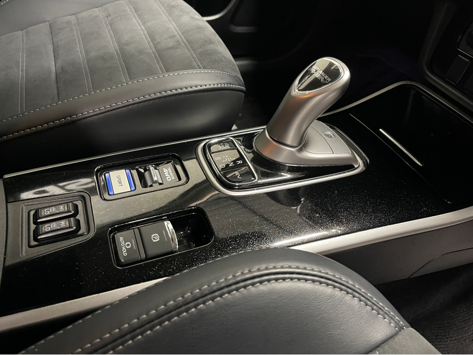 2019 Mitsubishi Outlander (Low Kms) HYBRID 2.4 PHEV AUTOMATIC 5DR MODEL www.bolandscarcentre.ie €22,900