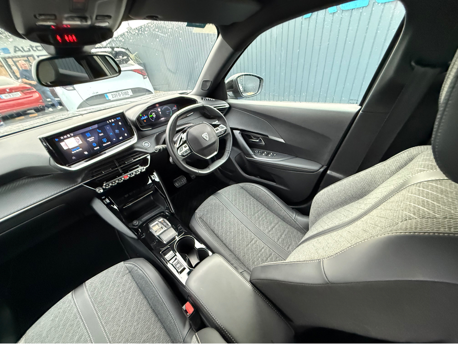 2024 Peugeot 2008 ALLURE - ELECTRIC - AUTO - 12M WARRANTY - CAR: 1601