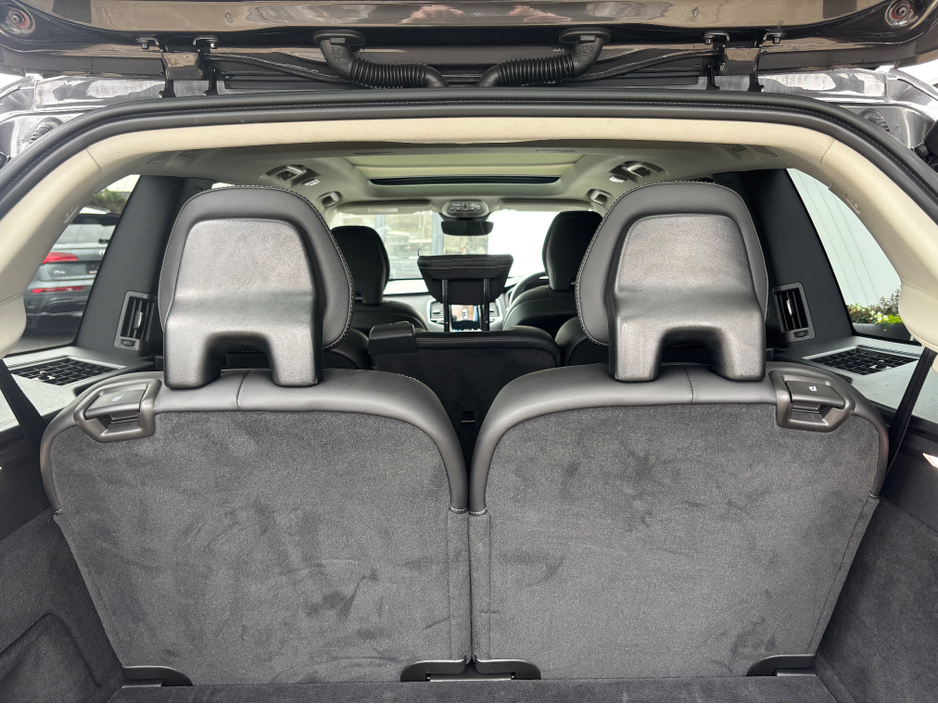 2023 Volvo XC90 RECHARGE T8 ULTIMATE DARK AWD €67,900