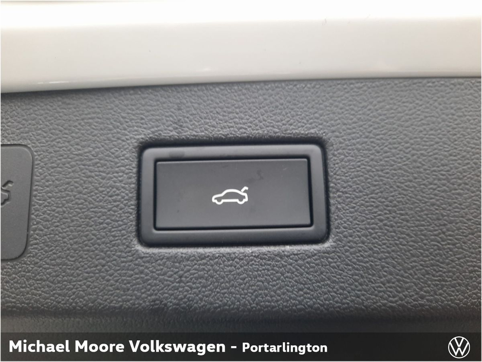 2026 Volkswagen T-Roc NEW R-LINE 1.5eTSI mHEV 150HP AUTO €52,620