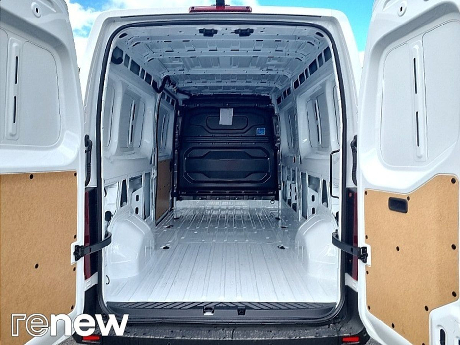 2025 Renault Master Advance LM35 Auto 170 bhp €40,600