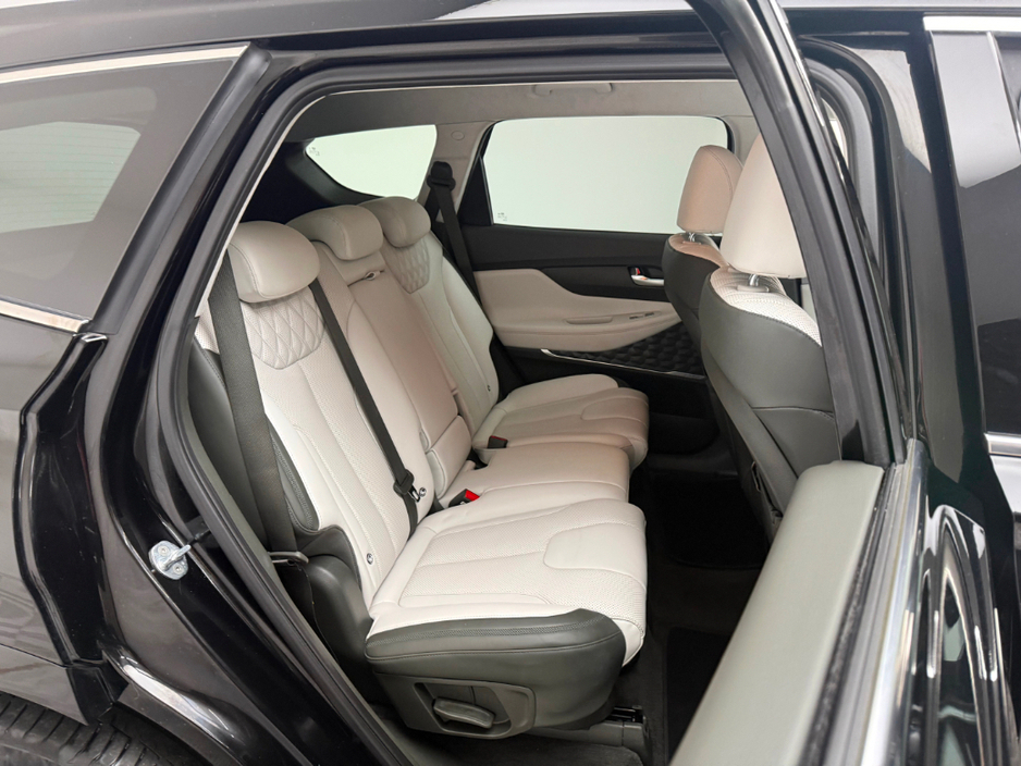 2022 Hyundai Santa Fe 1.6 PHEV *7 SEATER* €39,990