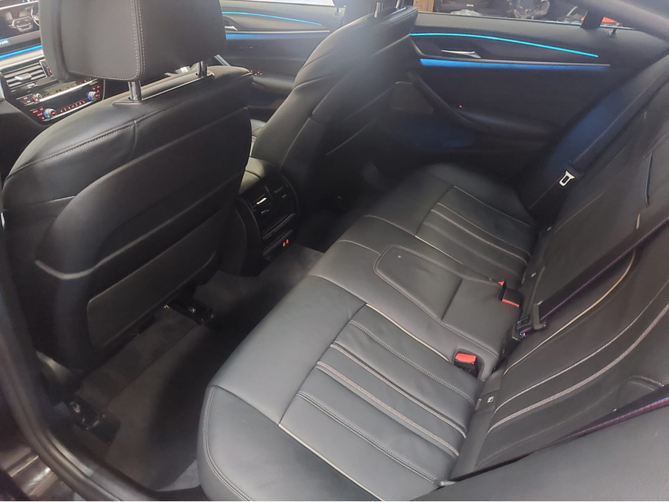 2021 BMW 5 Series 212 545 XDRIVE M SPORT PRO (MASSIVE SPEC )VISIBILITY PACKAGE WITH LASER LIGHTS  - DRIVER ASSIST PROF PACK- PARK ASSIST PROF PACK-  TECH PLUS PACKAGE - HEADS UP- HARMON KARDON - ACTIVE CRUISE CONTROL