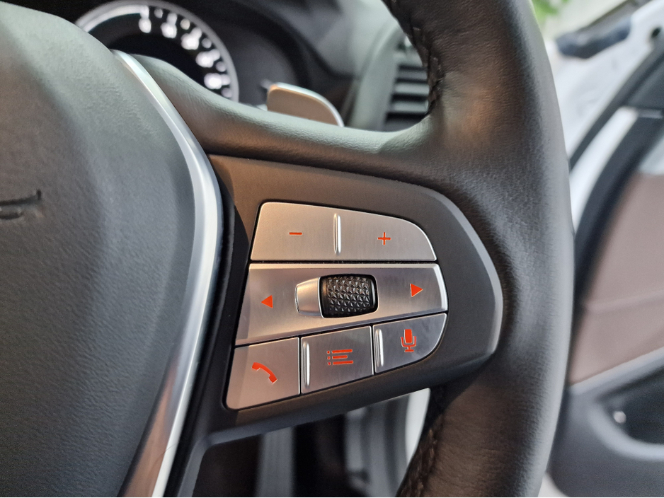 2021 BMW X3 30E X-DRIVE X-LINE AUTOMATIC **ONE OWNER / ACTIVE CRUISE CONTROL / APPLE CARPLAY / ELECTRIC TOWBAR / FULL MOCHA LEATHER / HEATED STEERING WHEEL / SAT NAV / REVERSE CAMERA / REAR TINTED GLASS** €38,450