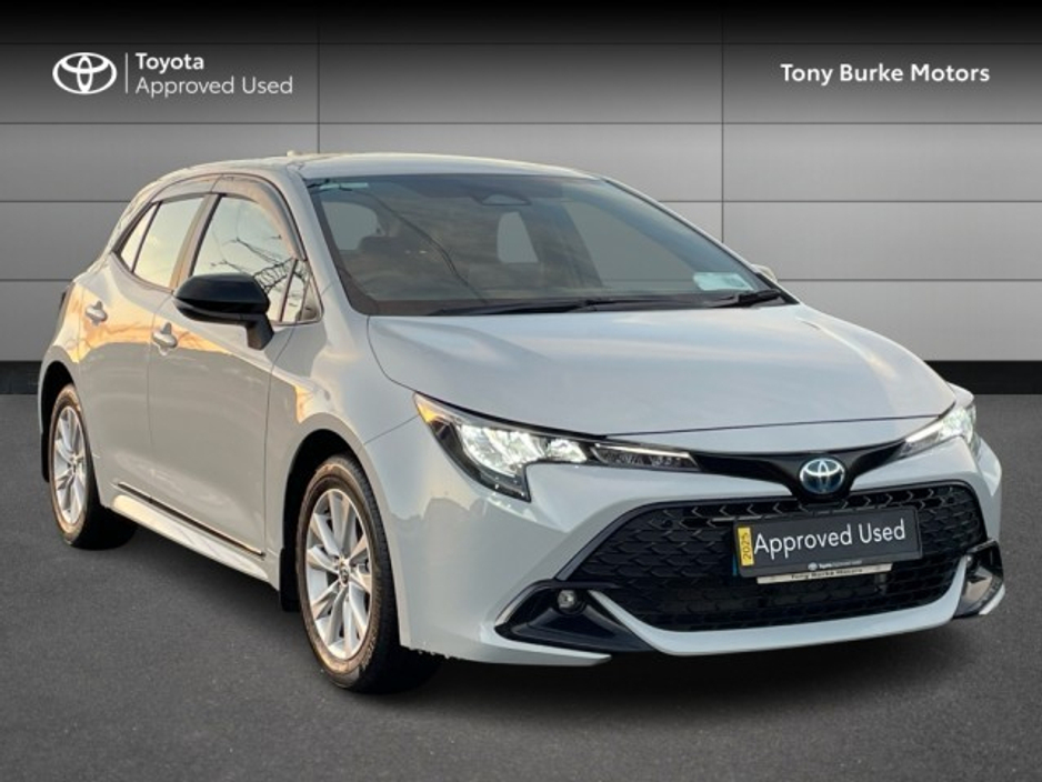2025 Toyota Corolla 5dr Hatchback - LUNA - Save EUR 5,000 - 1.8 Hybrid - Automatic - Road Tax EUR 180 // Remote Central Locking // Front Electric Windows // Rear Electric Windows // Electric Mirrors // Heated Mirrors €30,695