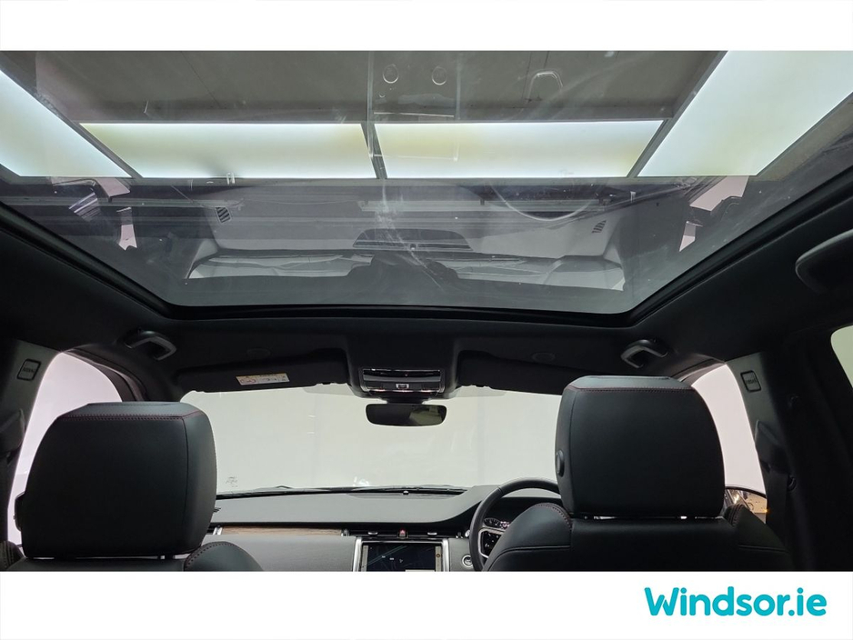 2023 Land Rover Discovery Sport 1.5 I3 PHEV 300 PS AWD R-Dynamic S Auto €46,995