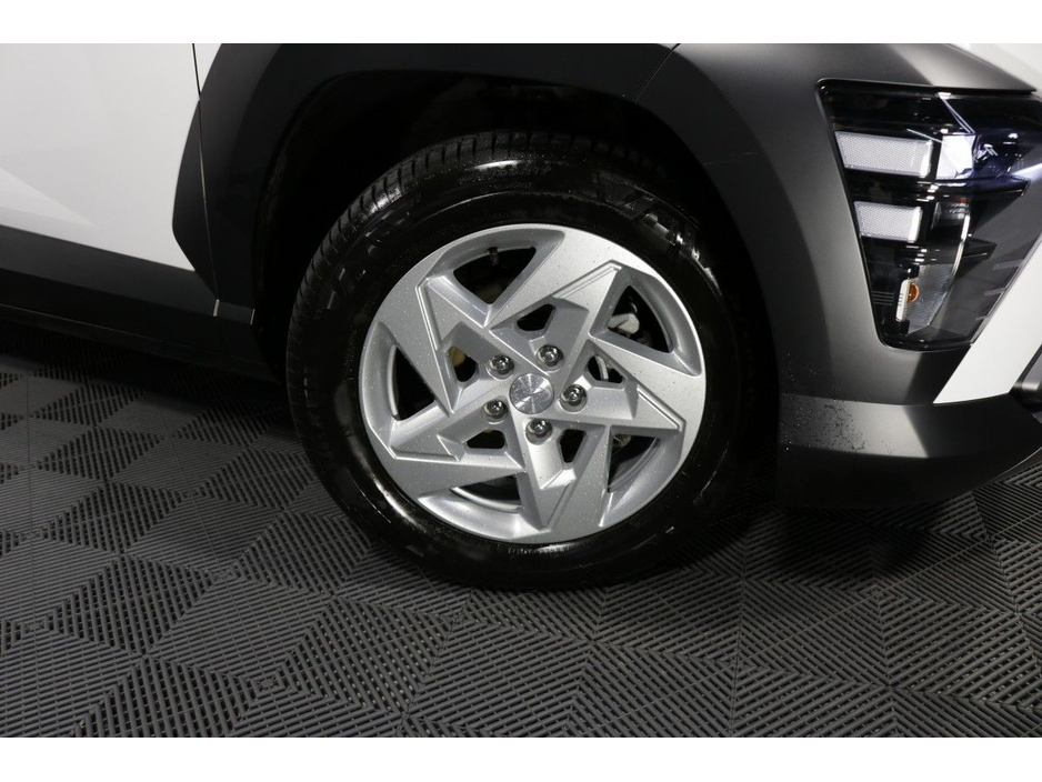 2024 Hyundai Kona ELEGANCE 1.0L PETROL COMPACT SUV €28,995