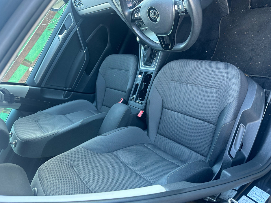 2017 Volkswagen Golf 1.2 5DR AUTO €17,950