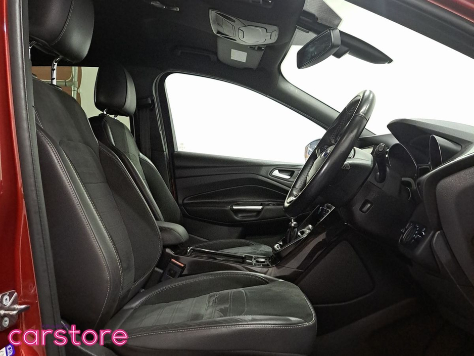 2017 Ford Kuga 1.5TDCi 120PS FWD ST-Line €19,880