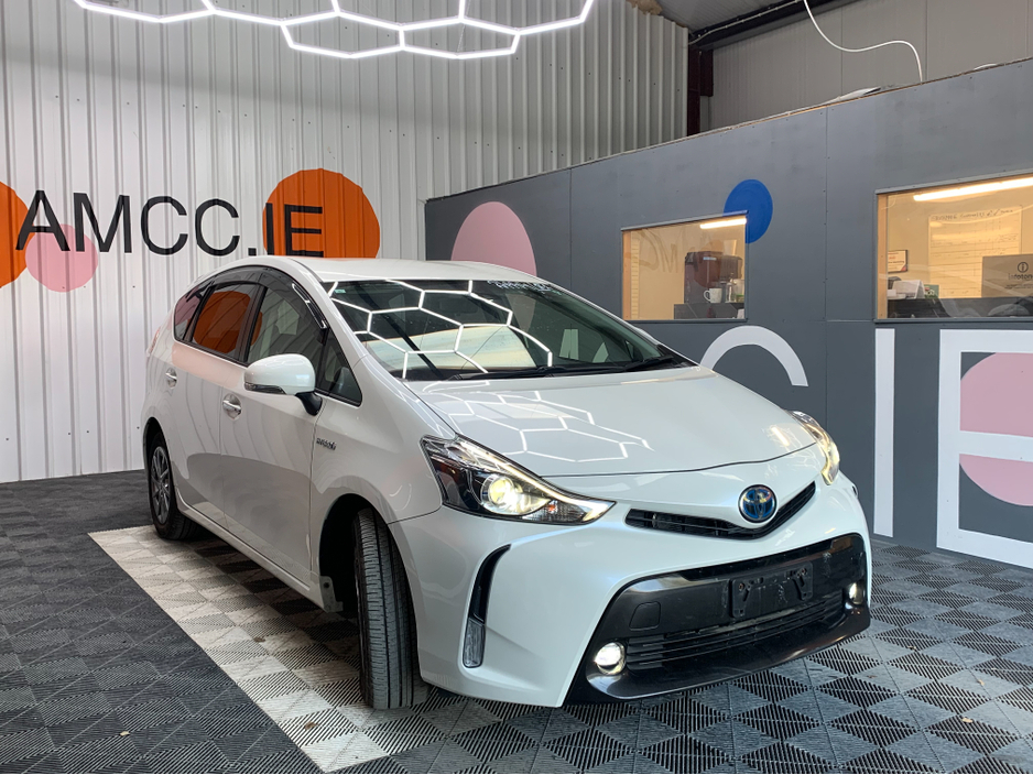 2017 Toyota Prius 1.8 HYBRID 7 SEATER / 122k KMs / Reverse Camera, Cruise Control & More €19,950