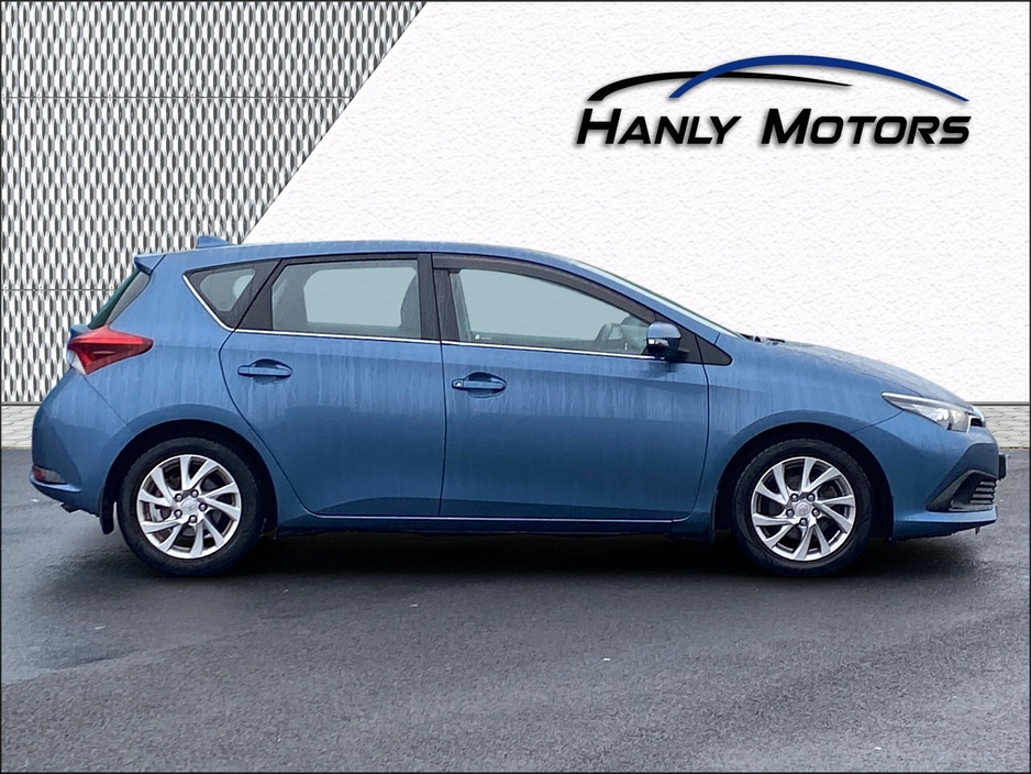 2016 Toyota Auris 1.4 D-4D LUNA 4DR €10,995