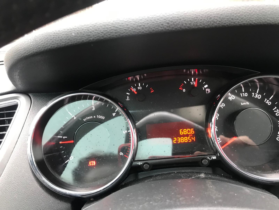 2017 Peugeot 5008 FAMILY 1.6 BLUE HDI 120 L LEATHER €7,950