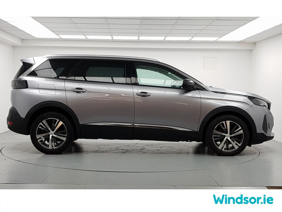 2022 Peugeot 5008 1.5 BlueHDi 130bhp Allure €37,995