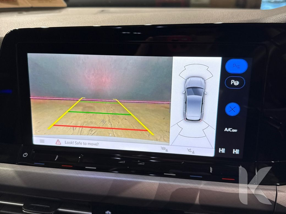 2021 Volkswagen Golf ETSI ACTIVE - FACTORY ALLOYS - PADDLE SHIFT - REVERSE CAMERA - CRUISE CONTROL €22,950