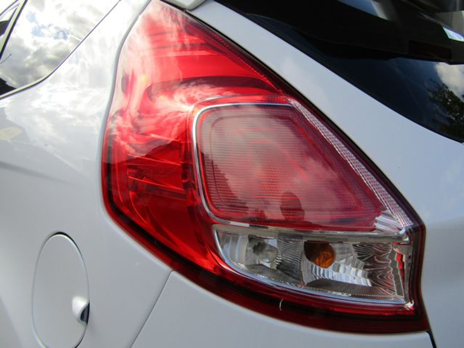 2016 Ford Fiesta Zetec-s 1.0 125PS S/s5spd 3DR €10,950