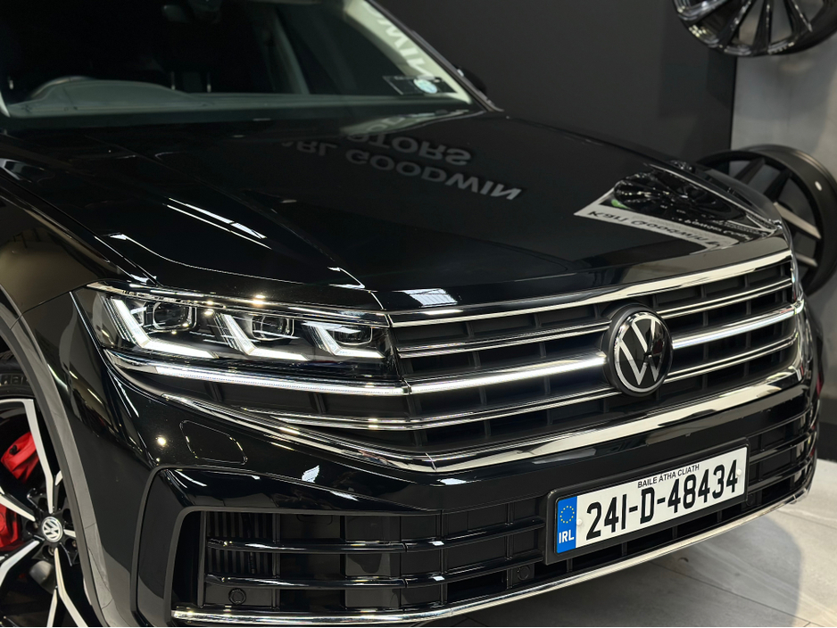 2024 Volkswagen Touareg 3.0 V6 TSIe  ELEGANCE 381PS €72,950