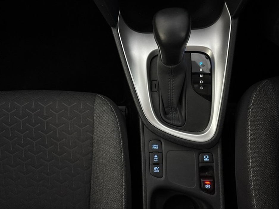 2023 Toyota Yaris Cross HYBRID LUNA €27,950