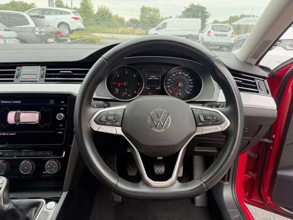 2022 Volkswagen Passat SEL TDI €32,995