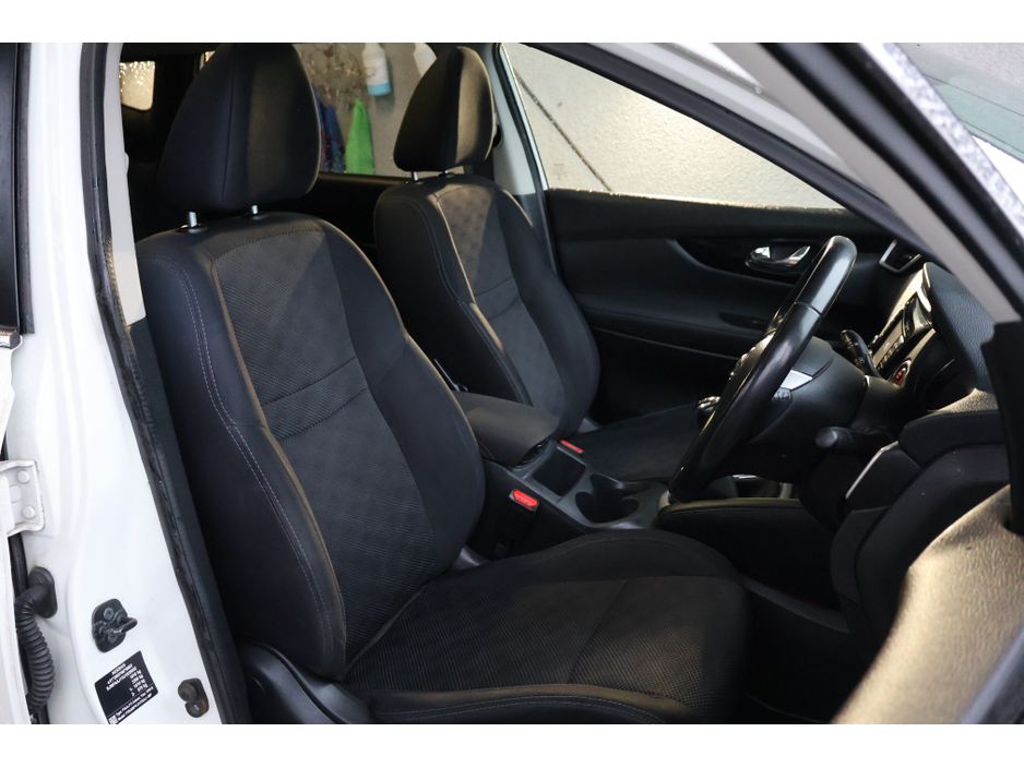 2017 Nissan Qashqai N-CONNECTA 360  Great Spec Exceptional Condition! €13,995