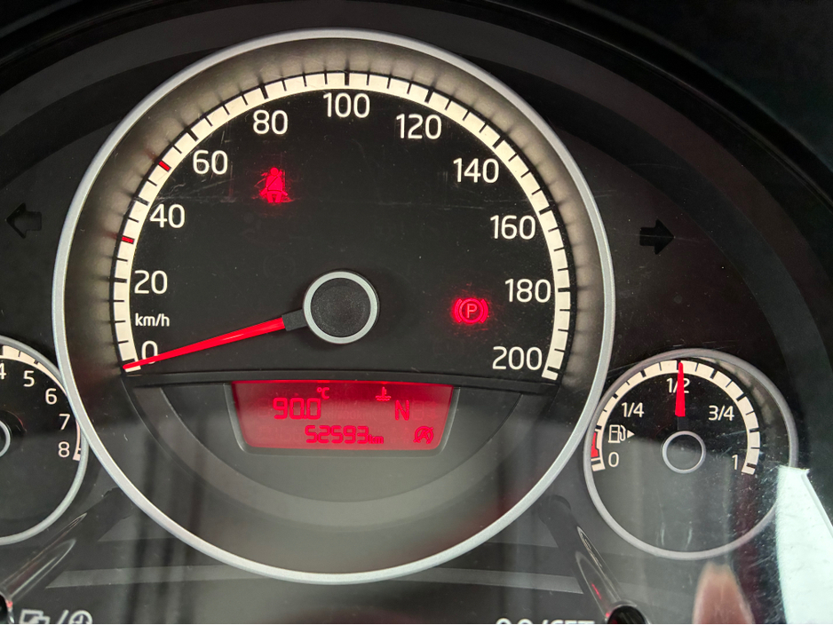 2016 Volkswagen up! DBA-AACHY 5DR €10,750