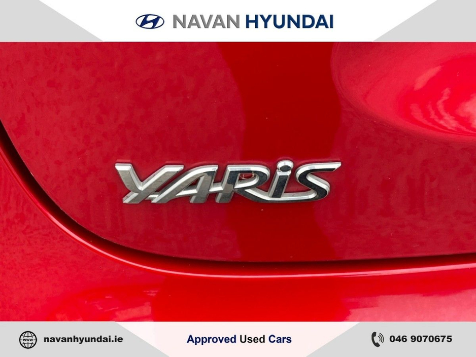 2024 Toyota Yaris Cross 1.5 Hybrid Luna