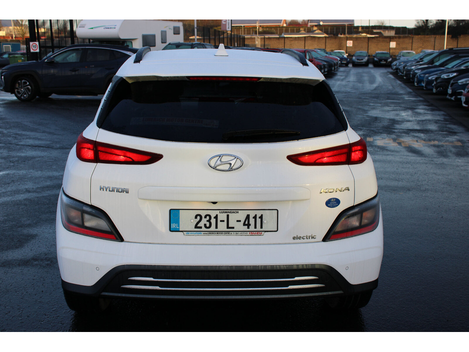 2023 Hyundai Kona Kona EV Executive 39 kWh €20,950