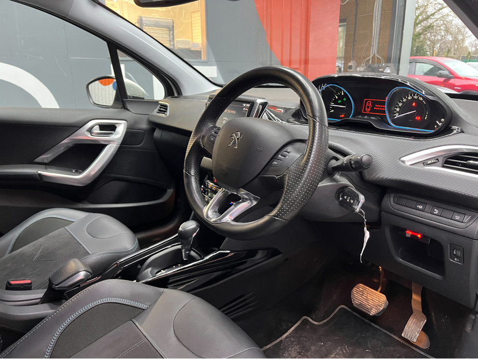 2020 Peugeot 2008 €15950! 2020 PEUGEOT 2008 1.2 AUTOMATIC / REVERSE CAMERA / HEATED SEATS €15,950