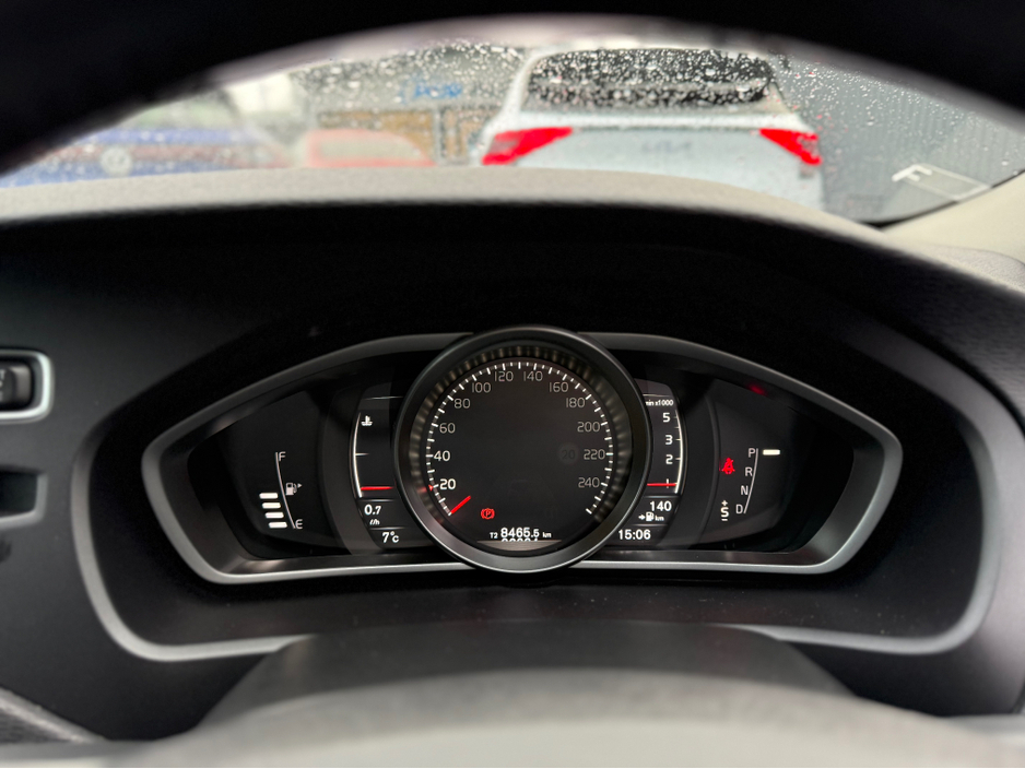 2019 Volvo V40 MOMENTUM - D4 2.0L DIESEL - AUTO - 12M WARRANTY - CAR: 1616