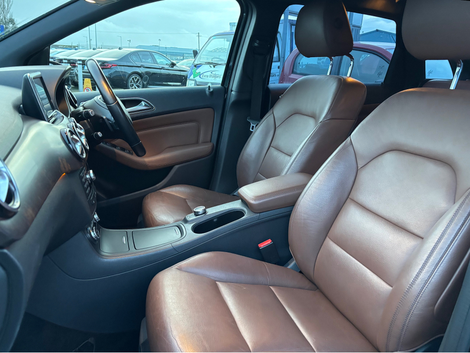 2013 Mercedes-Benz B Class B SERIES DBA-246242 5DR AUTO €9,950