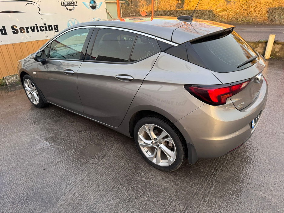 2017 Vauxhall Astra 1.4 TURBO SRI 147BHP 5DR €9,800