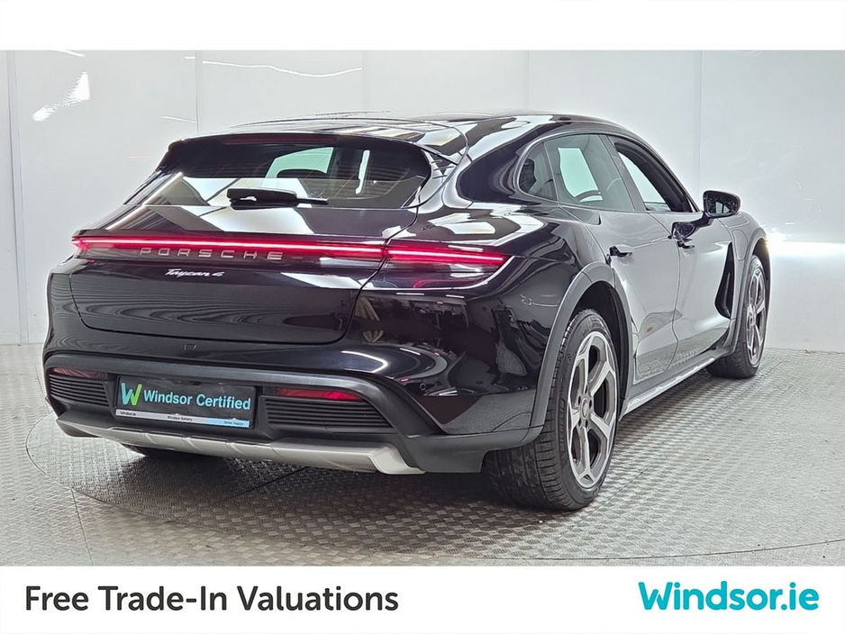 2022 Porsche Taycan Cross Turismo 476BHP Overboost 93.4 kWh €59,995