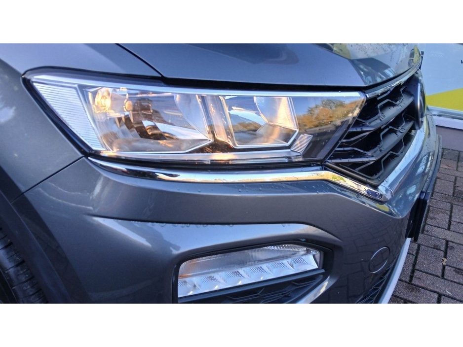 2021 Volkswagen T-Roc 1.0 TSI 110bhp Design, Rear Camera, 1 Owner. €22,750