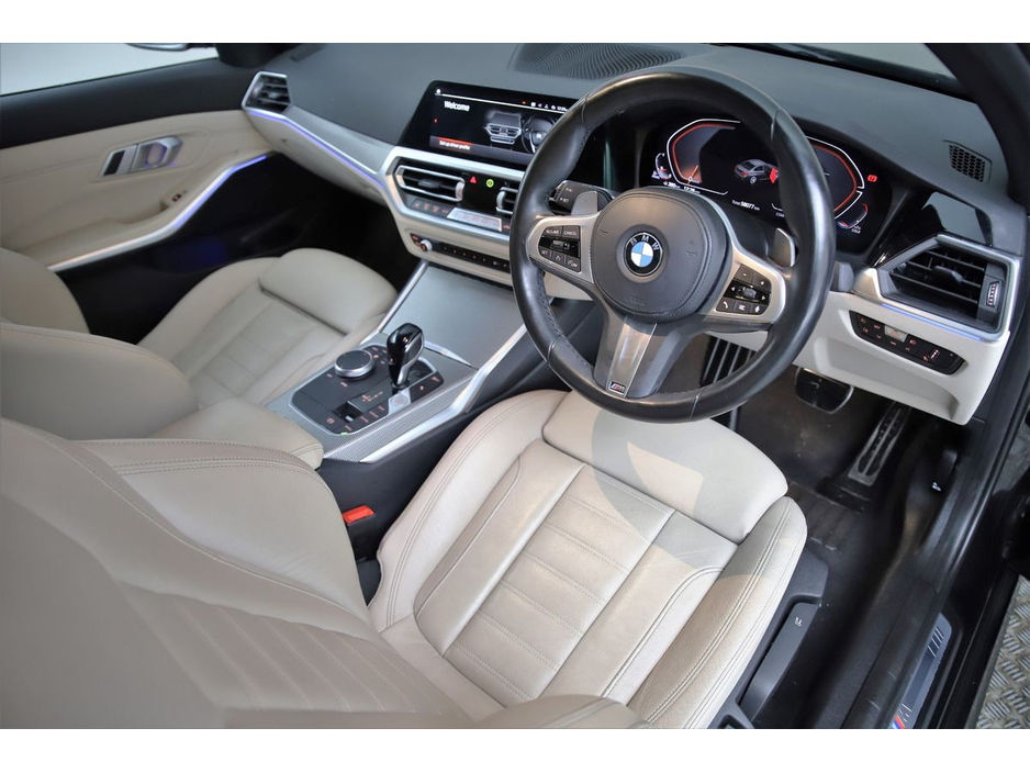 2022 BMW 3 Series 320D M SPORT *FULL BEIGE LEATHER* €39,890