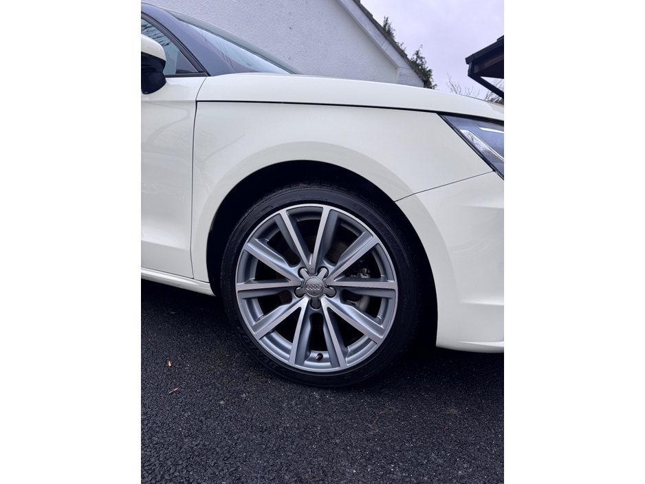2011 Audi A1 Sportback Audi a1 €8,750