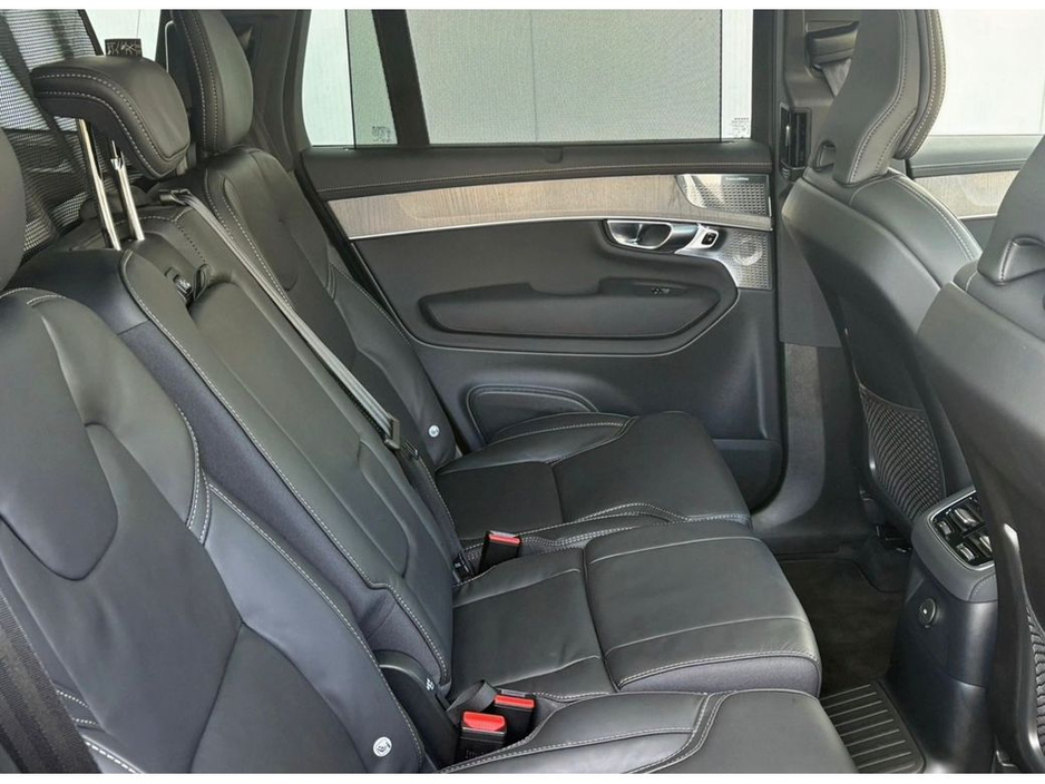 2025 Volvo XC90 T8 ULTRA DARK AWD