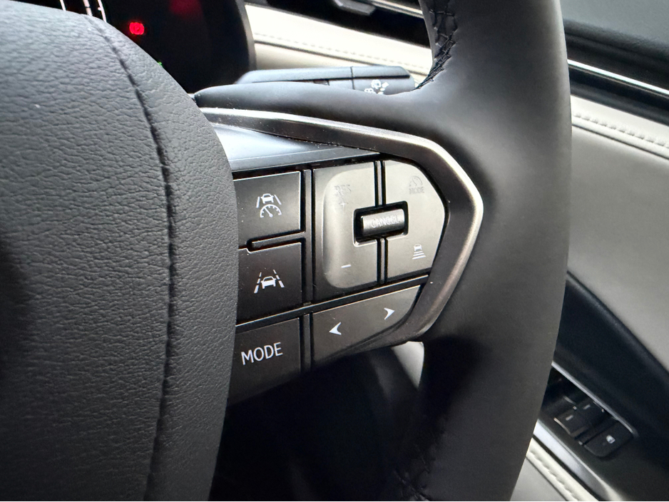 2025 Lexus LBX ***SOLD***PREMIUM SPECIFICATION//BEIGE LEATHER//IMMACULATE//HYBRID//SIMI AND AA DEALER