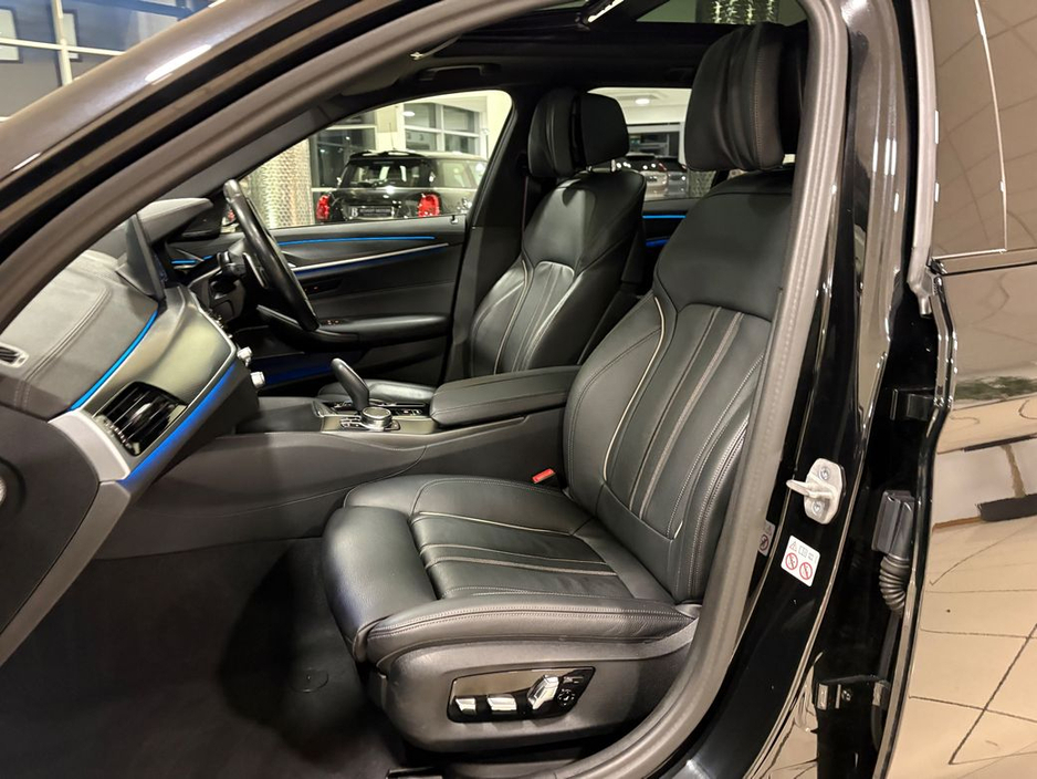 2022 BMW 5 Series 530e M-SPORT PRO TOURING=LOW MILES//HUGE SPEC=FULL SERVICE HISTORY=221 D REG=ONLY €140 ANNUAL ROAD TAX//TAILORED FINANCE PACKAGES AVAILABLE=TRADE INS €39,995