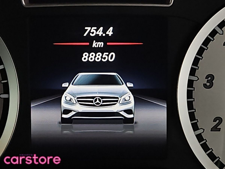 2016 Mercedes-Benz A Class A180 1.6 Auto €16,480