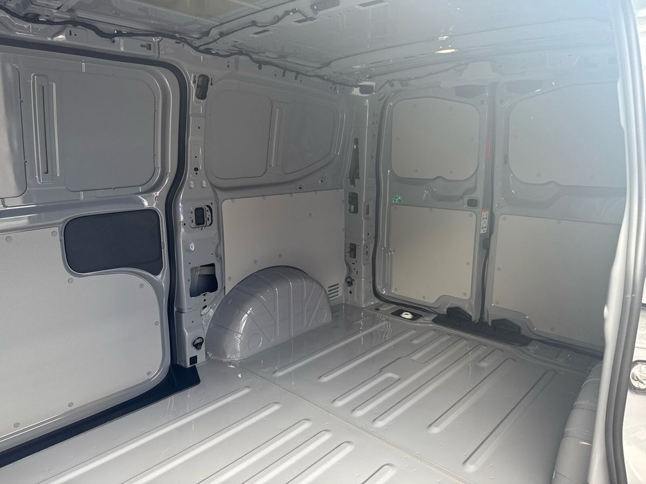 2025 Volkswagen Transporter  €33,475