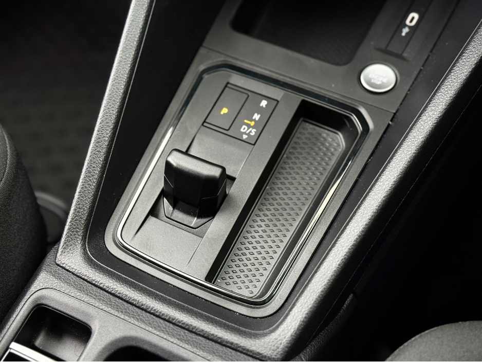 2025 Volkswagen Caddy CARGO ED TDI 122BHP A7F 2 €32,950