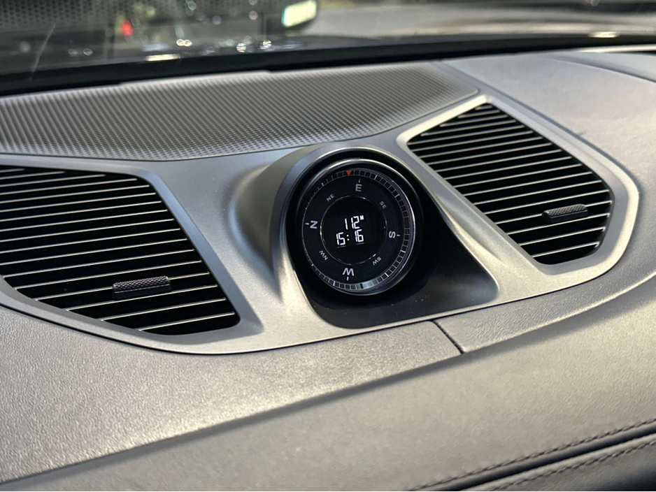 2024 Porsche Cayenne 3.0 V6 E-HYBRID MEGA  SPEC €109,950