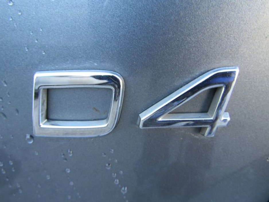 2016 Volvo XC60 2.0 D4 R-design NAV 190BHP 5DR €15,950