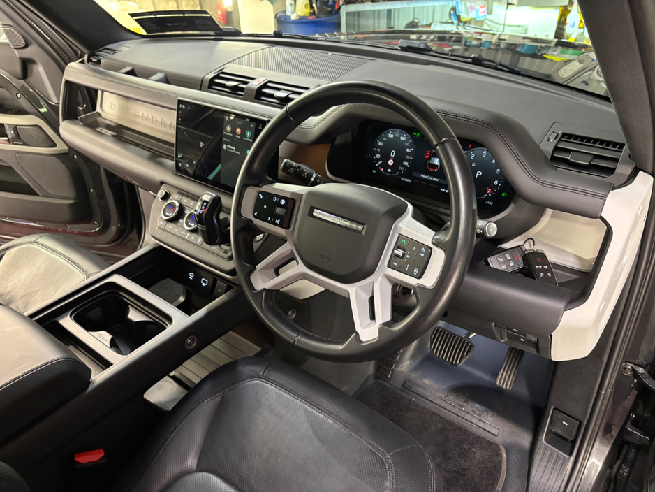 2024 Land Rover Defender 110 2.0 Si4 PHEV S €89,950