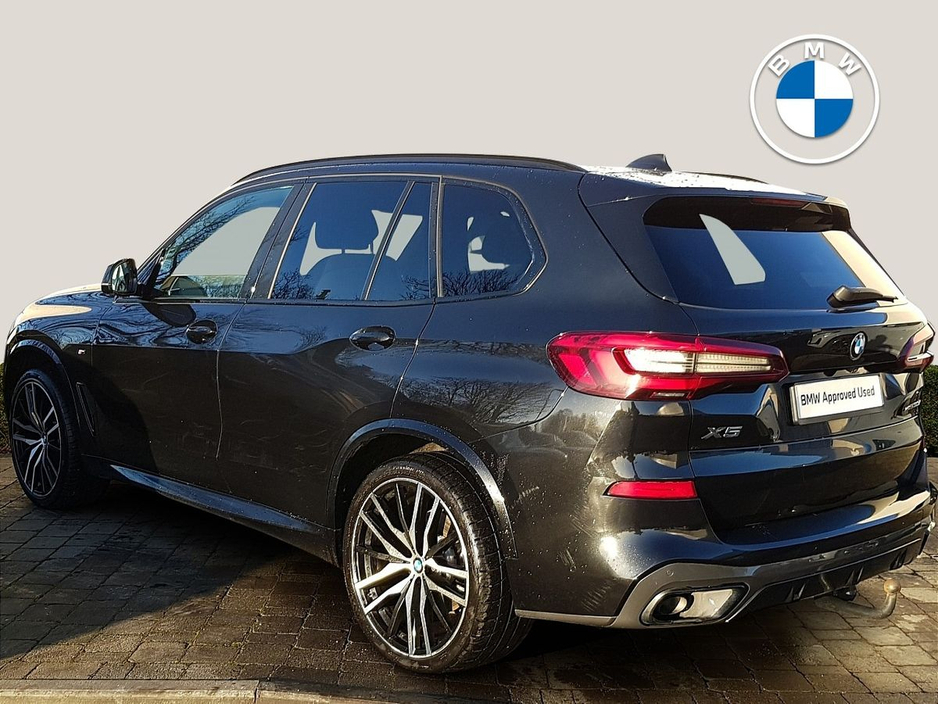 2022 BMW X5 xDrive30d M Sport €89,995